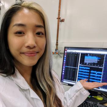 Rose Ying in the Caras lab
